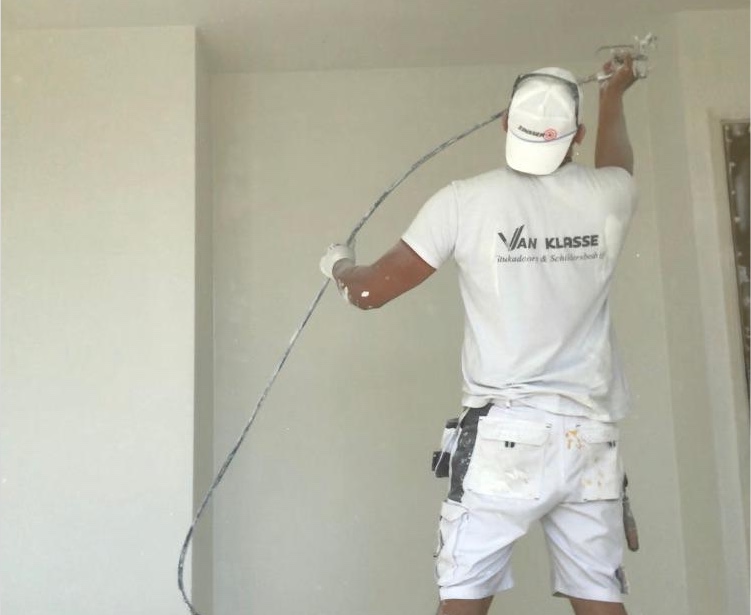 Gespoten wit plafond